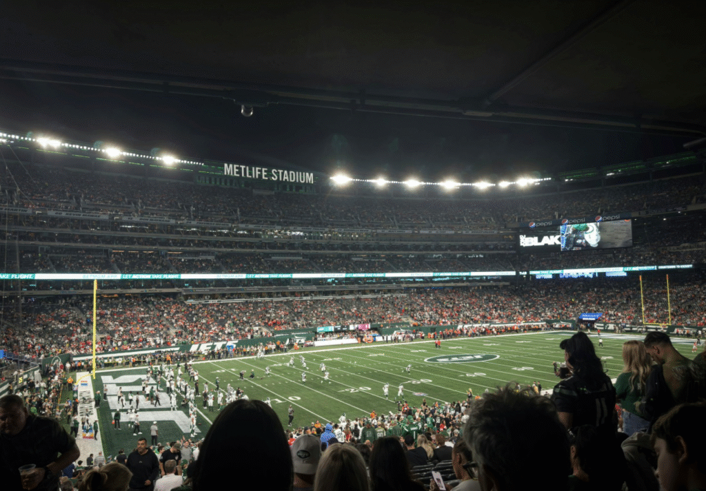 A football game at the Metlife stadium